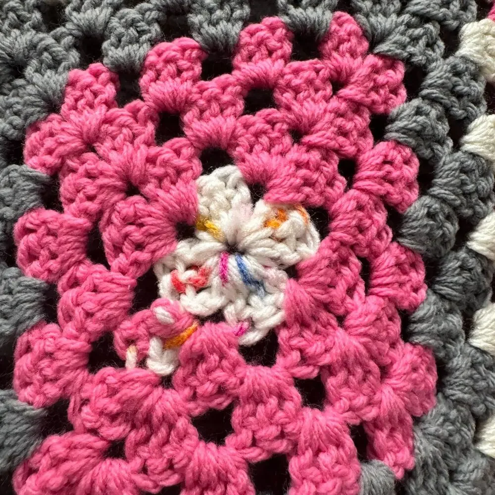 UNISEX Baby Blanket Handmade Classic‎ Retro Look Afghan NWOT STYLE #830